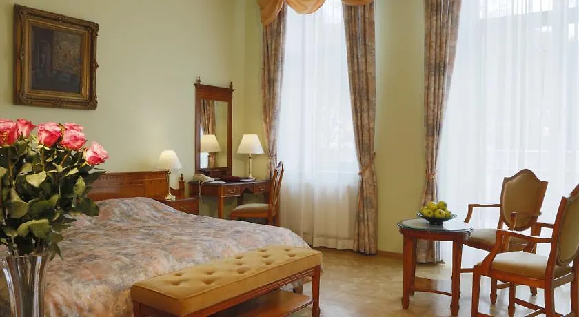 Hotel Bristol Kralovska Vila Karlovy Vary