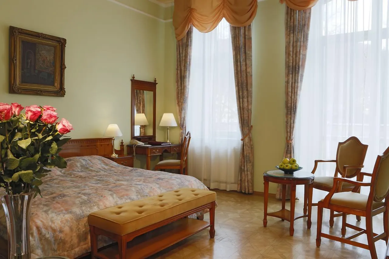 Bristol Kralovska Vila Karlovy Vary